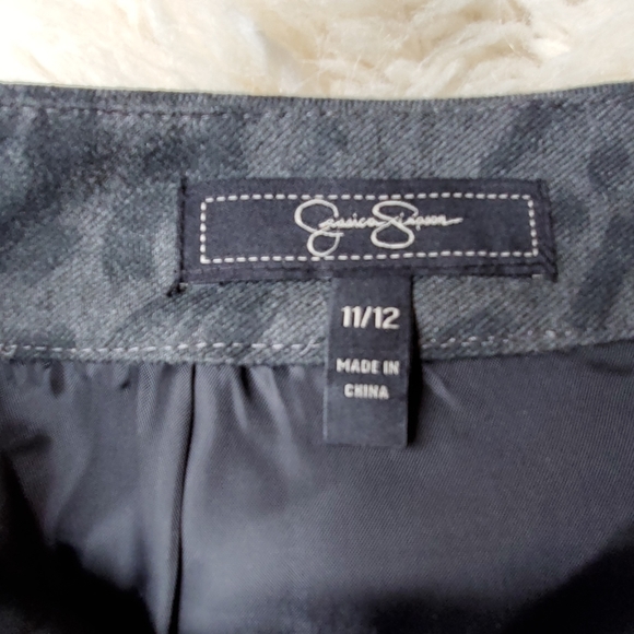 Jessica Simpson Cindy Leopard Print Grey Skirt - Picture 4 of 6